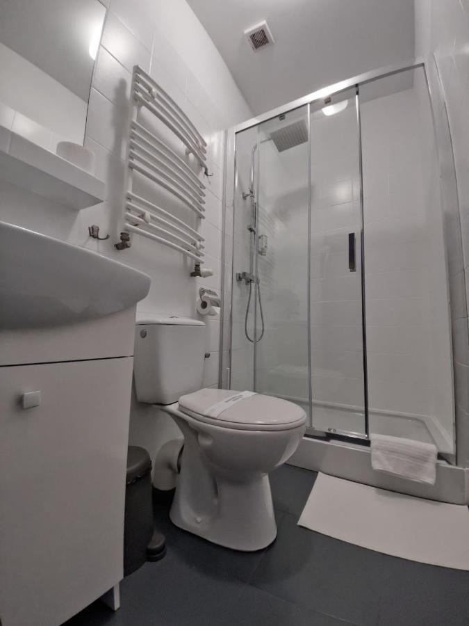 Przystanek 3*